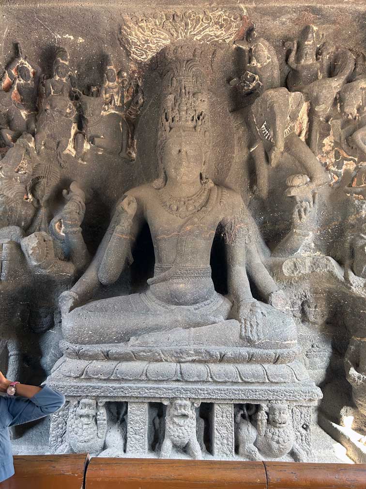 Sculpture in Kailasa Temple