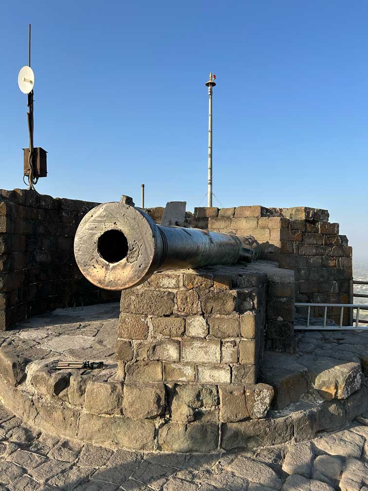 Mendha tope Devgiri fort