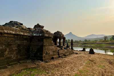 Chasing Ancient Shadows: A Dawn Motorcycle Ride to Wagheshwar Temple